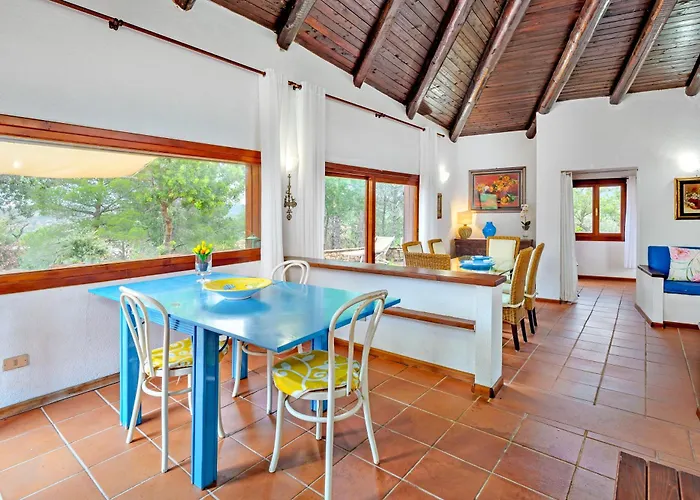 Villa Sardinia *